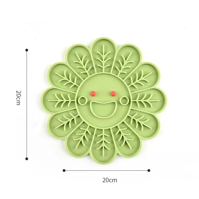 Fish Shape Silicone Bowl Dog Lick Mat Slow Feeding Food Bowl For Small